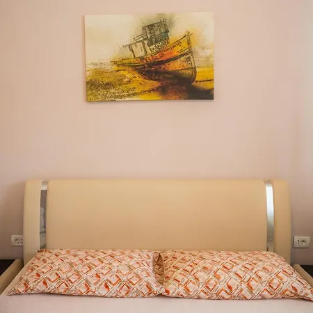 Grey's * Năvodari